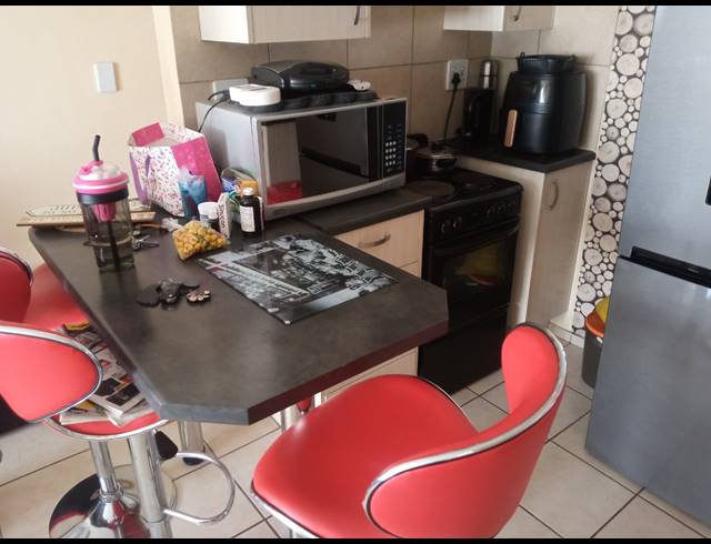 1 BEDROOM APARTMENT FOR SALE IN FAIRLEADS